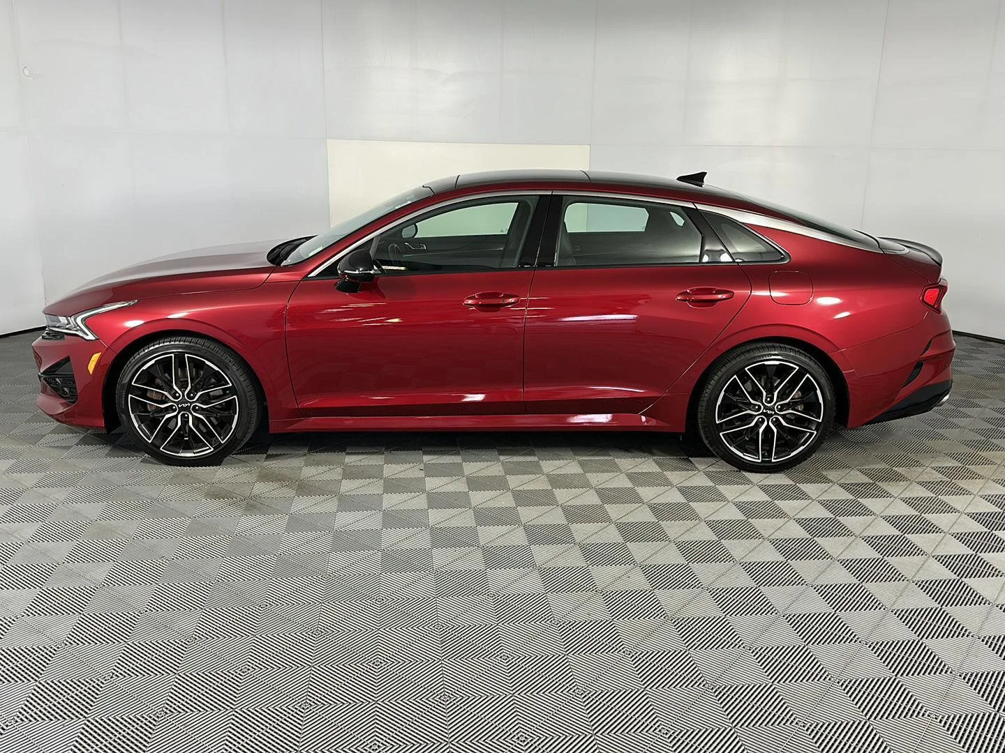 Used 2024 Passion Red Tintcoat Kia GT image 12