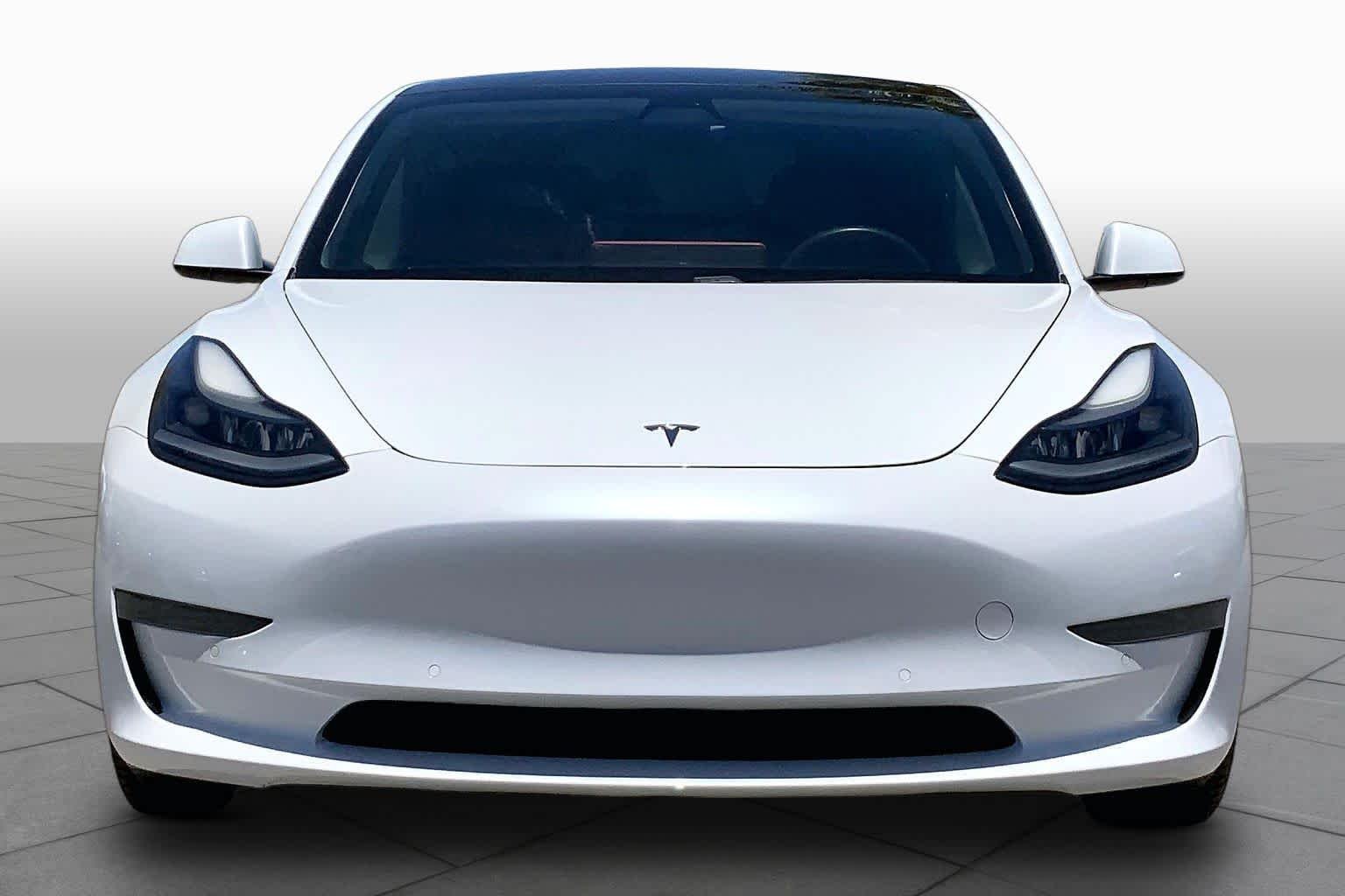 Used 2021 Pearl White Multi-Coat Tesla Standard Range Plus image 3