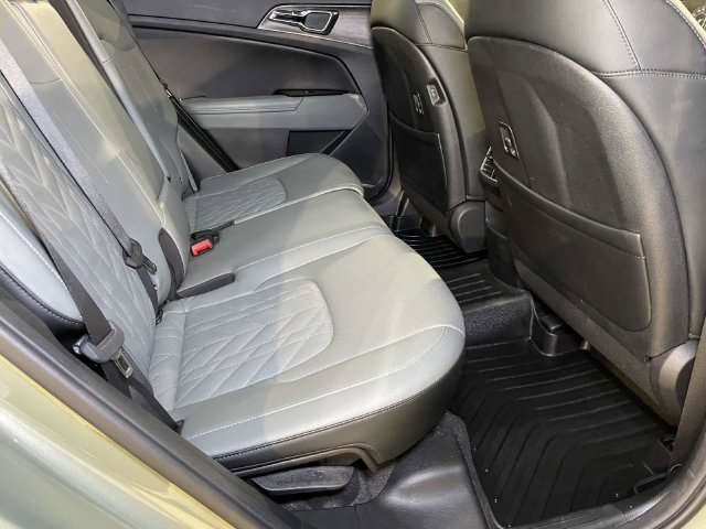 Used 2023 Green Kia X-Pro Prestige image 22