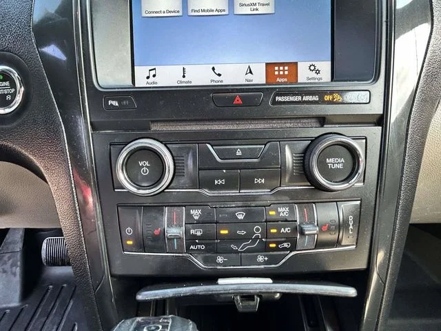 Certified Used 2018 Tan Ford XLT image 25