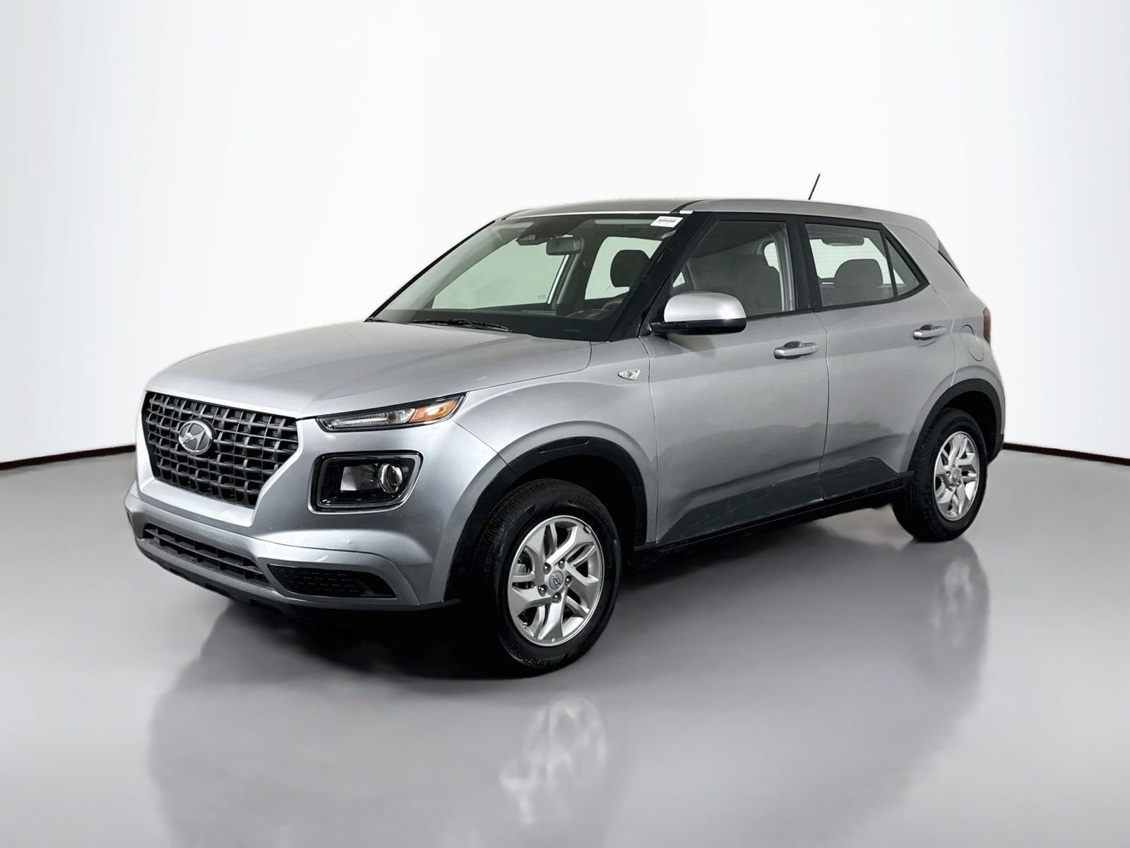 Used 2026 Silver Hyundai SE image 1