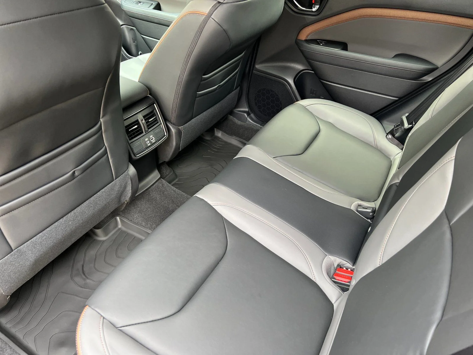 2026 Subaru Forester Sport - Photo 12