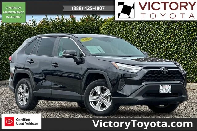 2025 Toyota RAV4 XLE