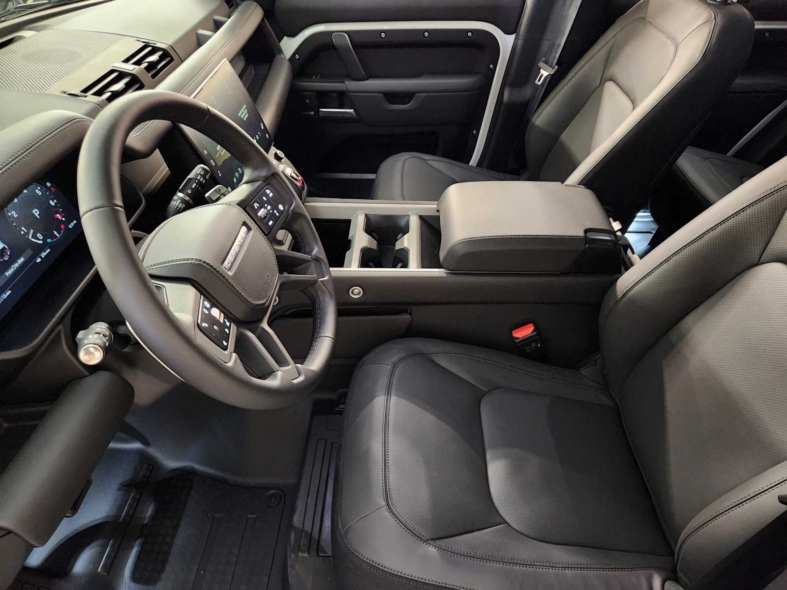 New 2026 Fuji White Land Rover V8 image 14