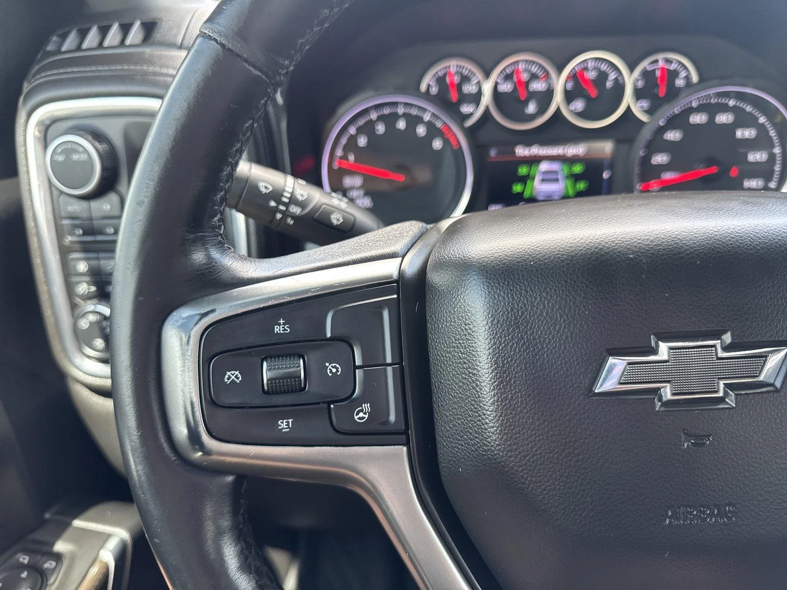 Used 2021 SHADOW GRAY METALLIC Chevrolet RST image 22