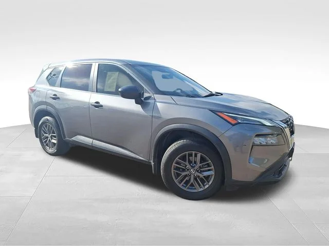 Used 2021 Gray Nissan S image 1