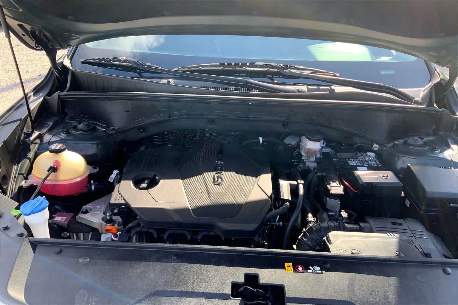 Used 2022 Aruba Green Kia X-Line S image 31