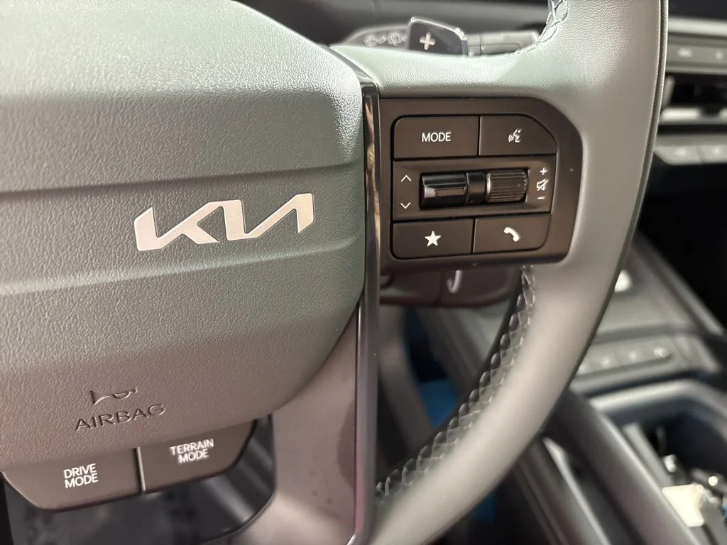 New 2027 Ebony Black Kia X-LINE SX image 36