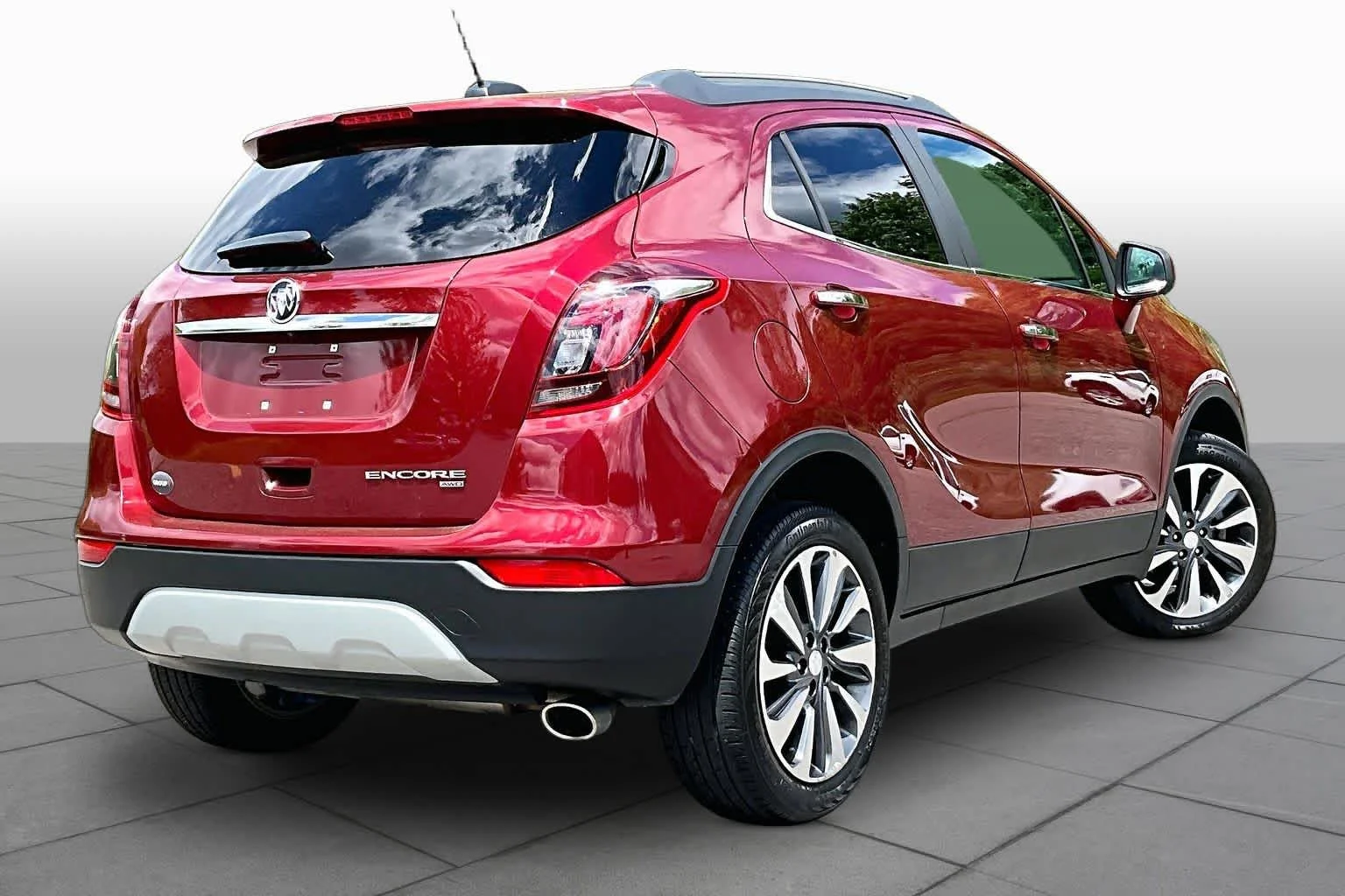 Used 2022 Cinnabar Metallic Buick Preferred image 13
