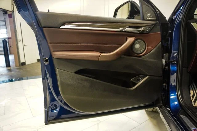 Used 2018 Blue BMW sDrive28i image 20