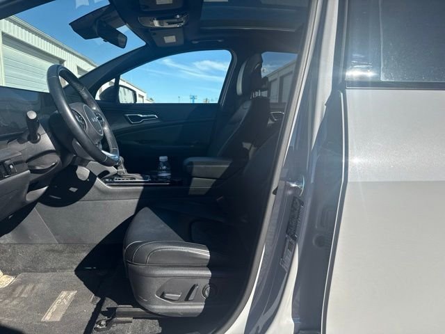 Used 2024 Gray Kia X-Line image 4