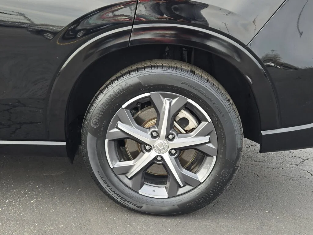 Used 2024  Honda EX-L image 16