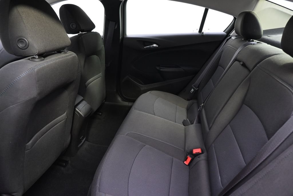 Used 2017 Silver Ice Metallic Chevrolet LT image 21