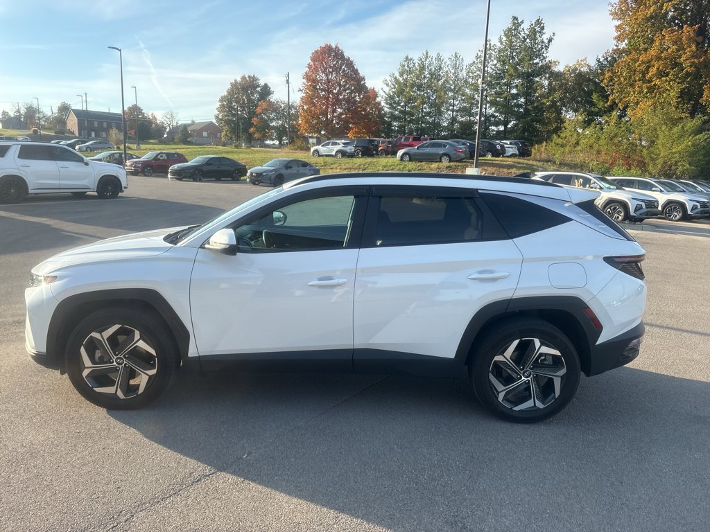 Used 2022 Quartz White Hyundai SEL image 4