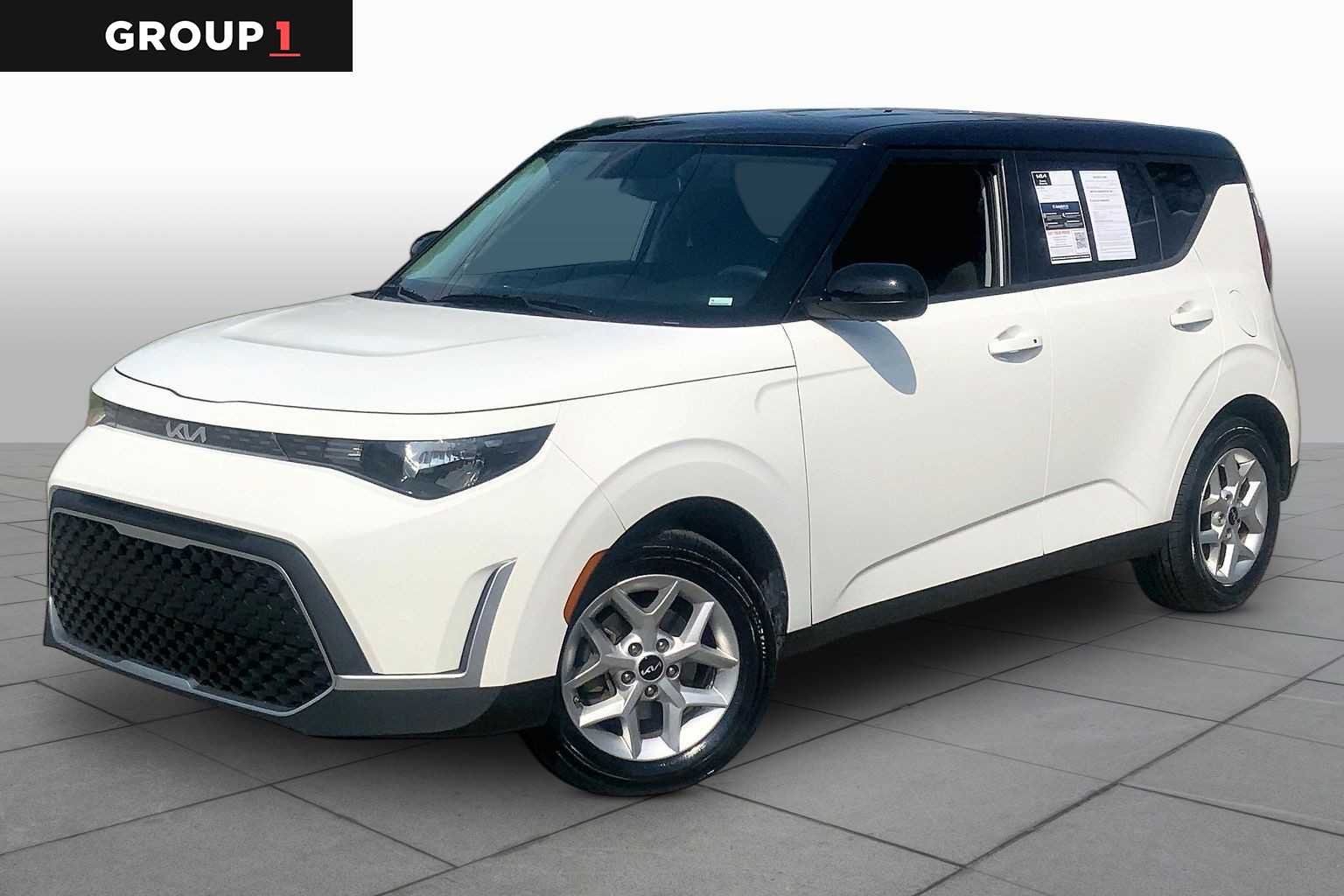 2024 Kia Soul 2.0L S IVT's photo