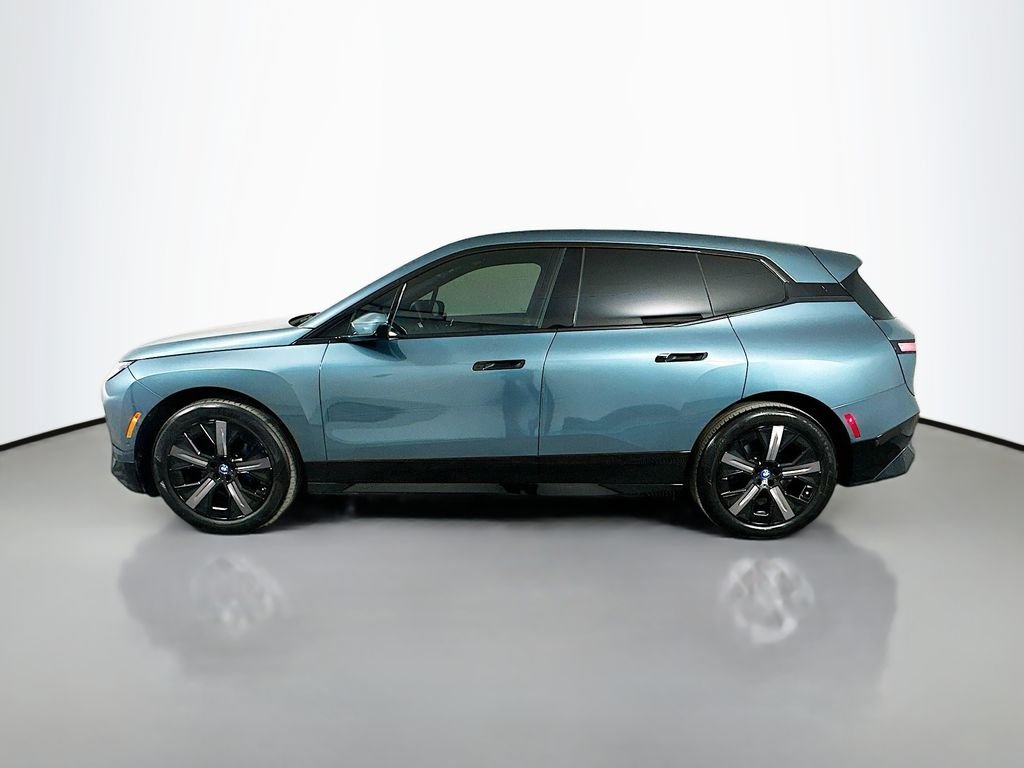 Used 2024 Blue BMW xDrive50 image 8