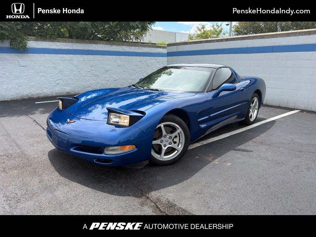 Used 2002 Electron Blue Metallic Chevrolet Base image 1