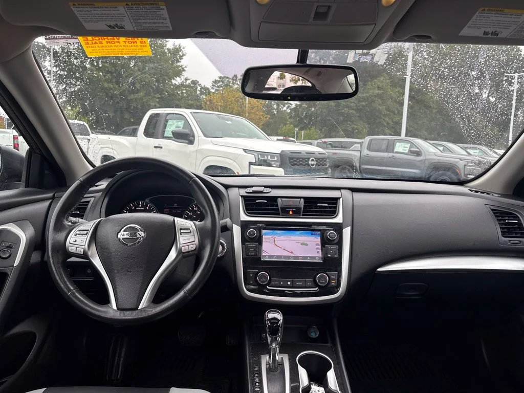 Used 2018 Gray Nissan 2.5 SV image 8