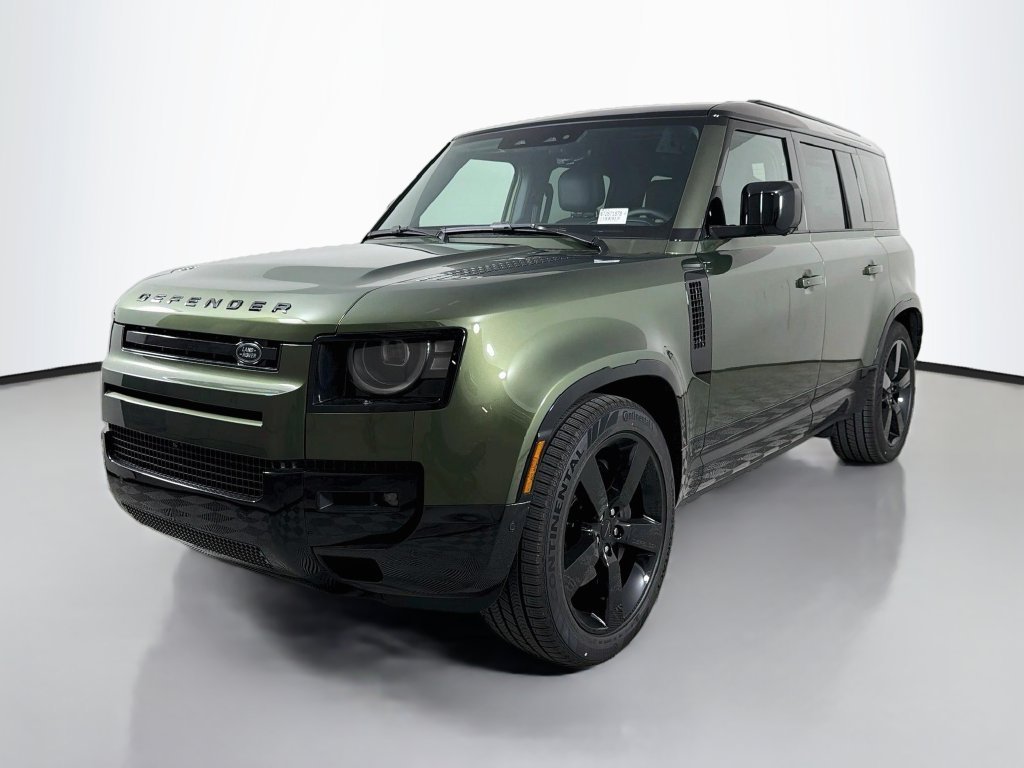 New 2026 Woolstone Green Land Rover X-Dynamic SE image 1