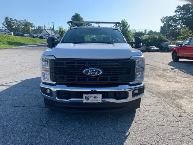 Used 2026 White Ford XL image 3