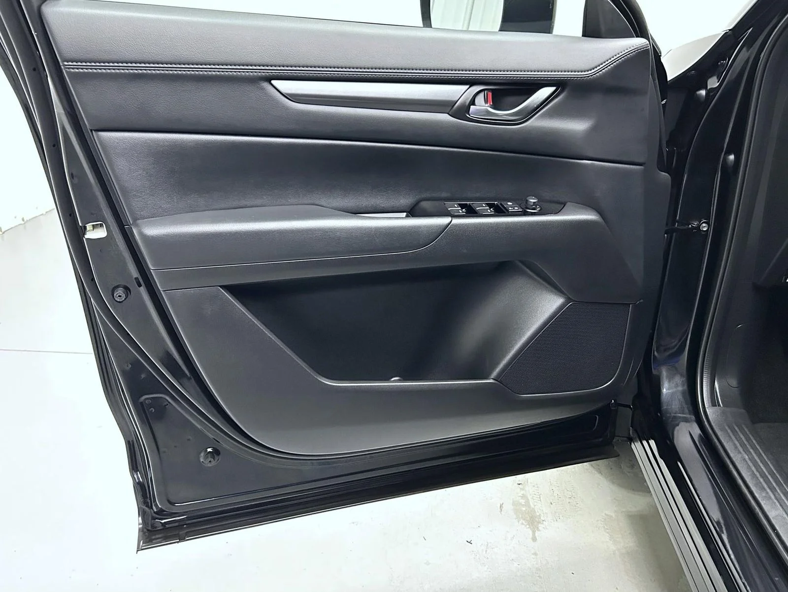 Used 2025 Black Mazda 2.5 S Preferred Package image 9