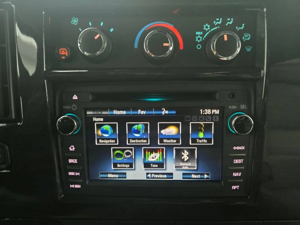 Used 2020 Summit White Chevrolet WT image 32