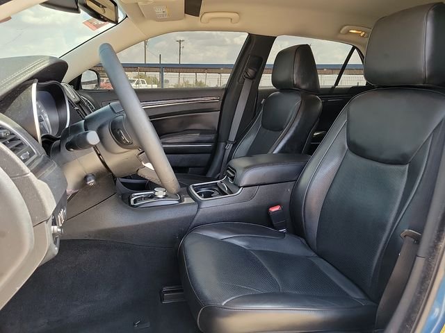 Used 2023  Chrysler Touring image 12