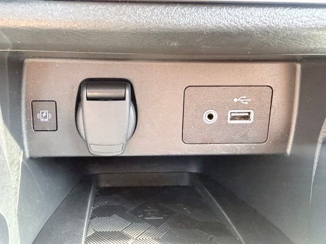 2024 Nissan Versa Sedan SV - Photo 16