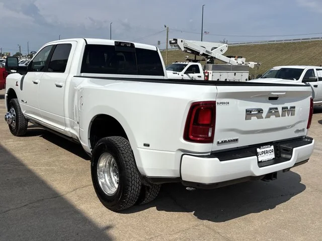 New 2026 Bright White Clear-Coat Exterior Paint RAM Laramie image 7