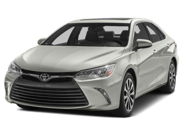 Used 2015 CREME BRULEE MICA Toyota LE image 1