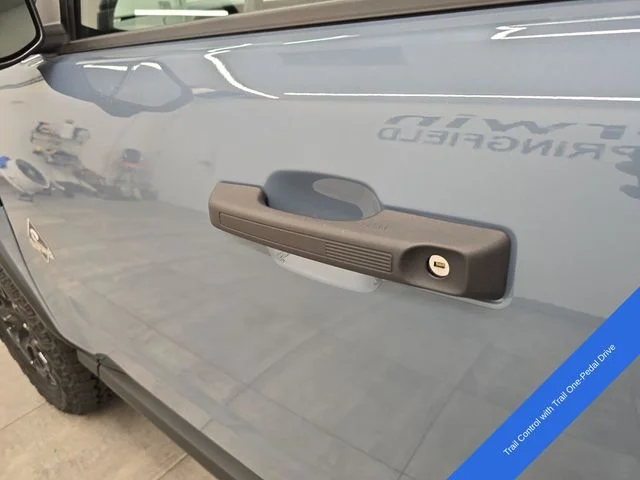 New 2026 Azure Gray Metallic Tri-Coat Ford Outer Banks® image 21