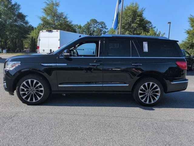 Used 2021 Black Lincoln Reserve image 6