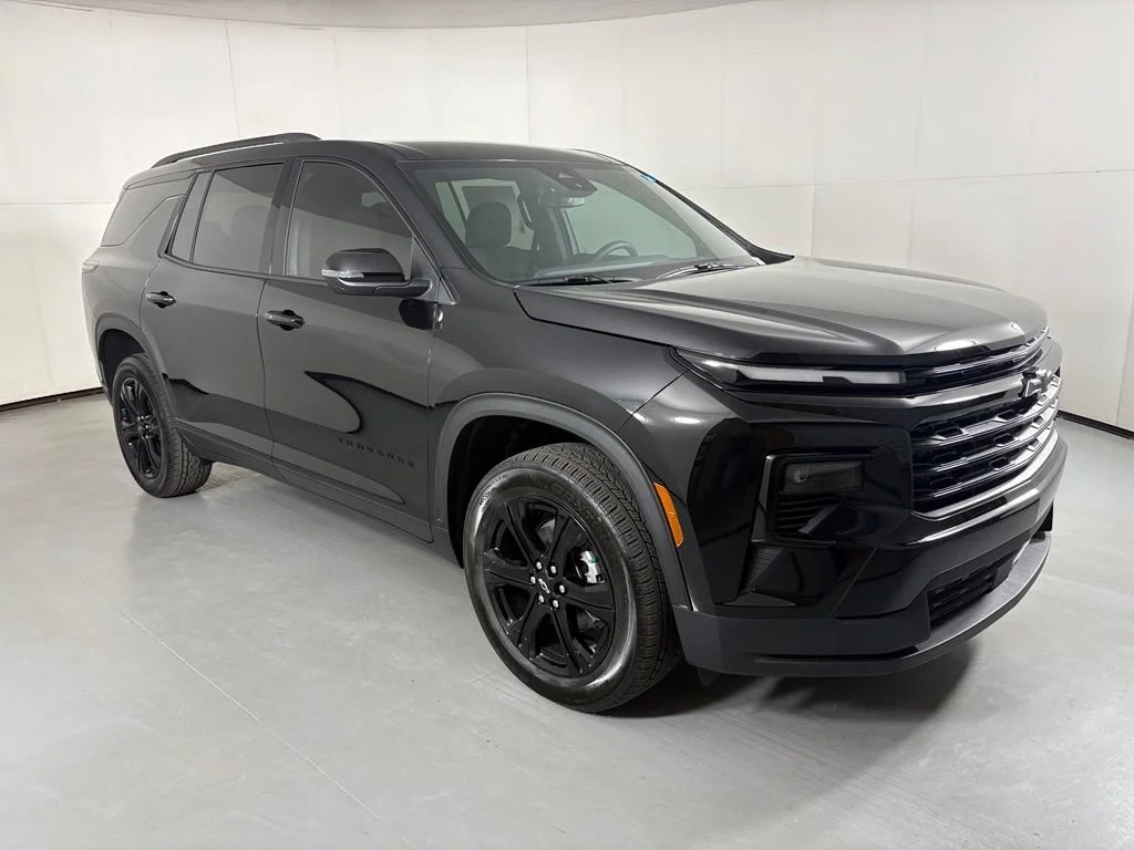New 2027 Mosaic Black Metallic Chevrolet LT image 2