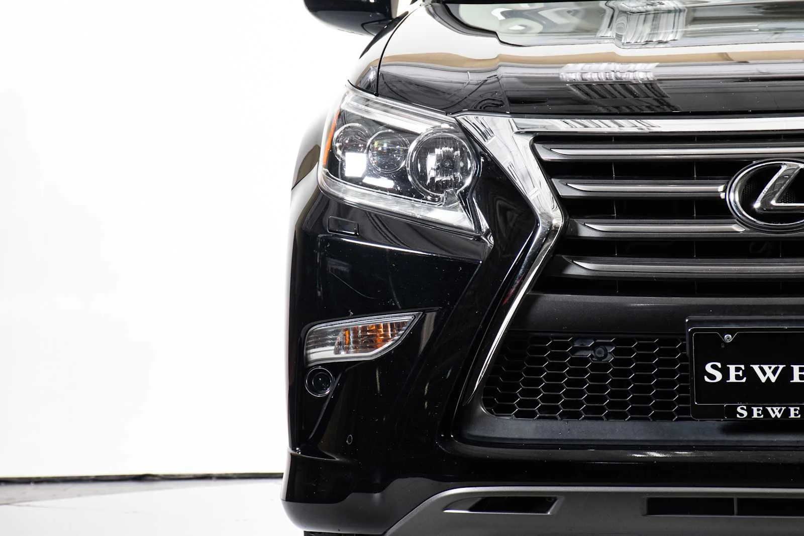 Used 2018 Black Onyx Lexus Premium image 11