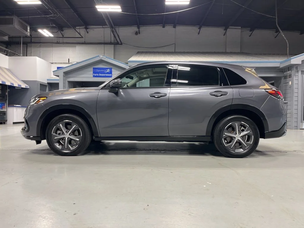 Used 2024 Modern Steel Metallic Honda EX-L image 4