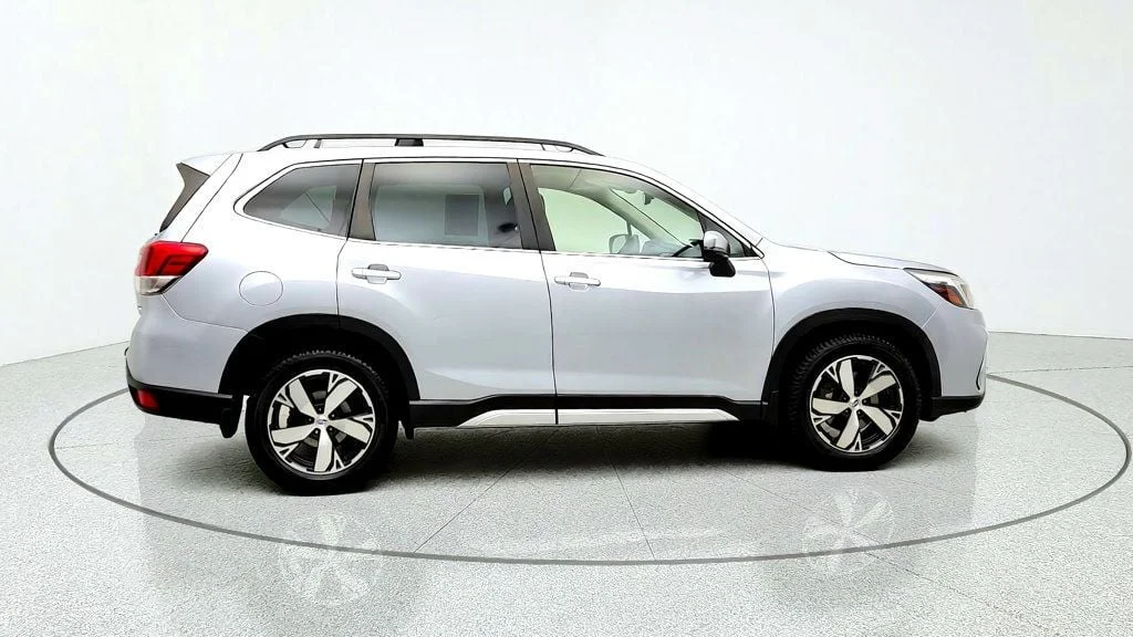 Used 2020 Ice Silver Metallic Subaru Touring CVT image 4