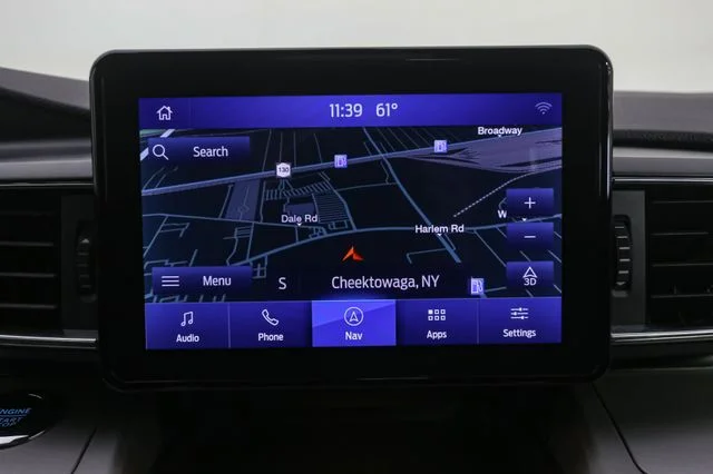 Used 2023 Black Ford XLT image 23