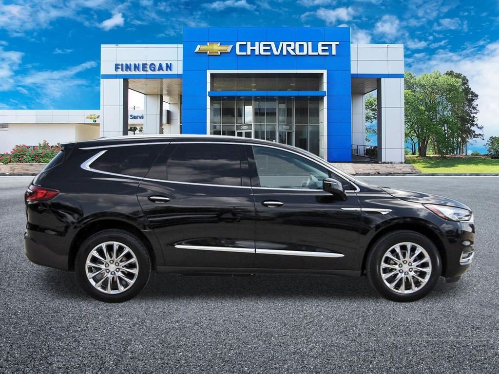 Used 2021 Black Buick Essence image 8