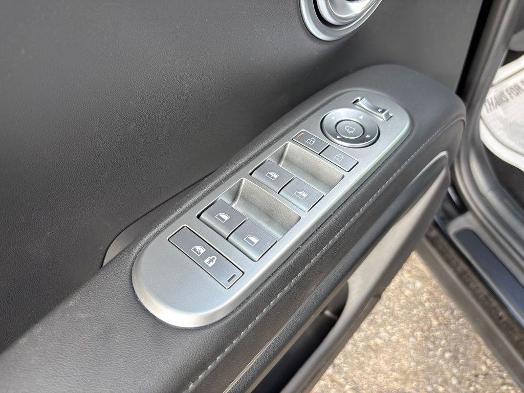 New 2026 Black Hyundai SEL Premium AWD image 19