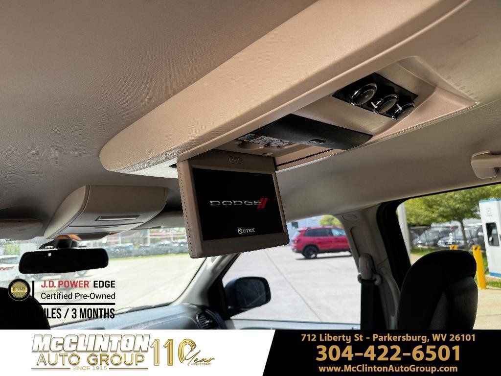 Used 2019 Black Dodge SE image 30