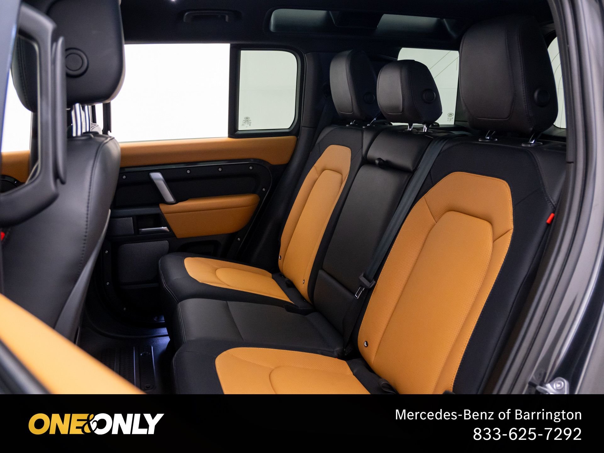 Used 2023 Gray Land Rover X-Dynamic SE image 18