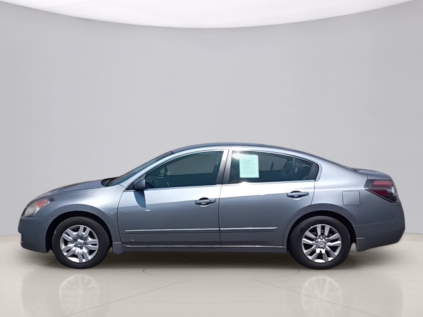 Used 2009 Gray Nissan 2.5 SEDAN image 2