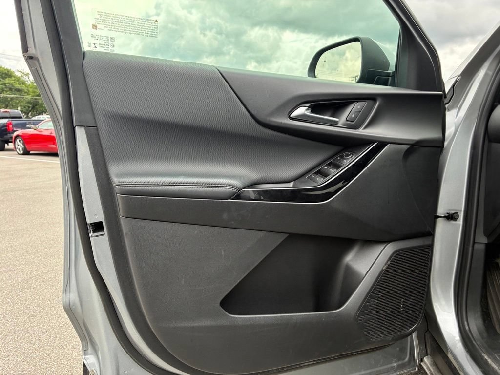 Used 2026 Sterling Gray Metallic Chevrolet LT image 31