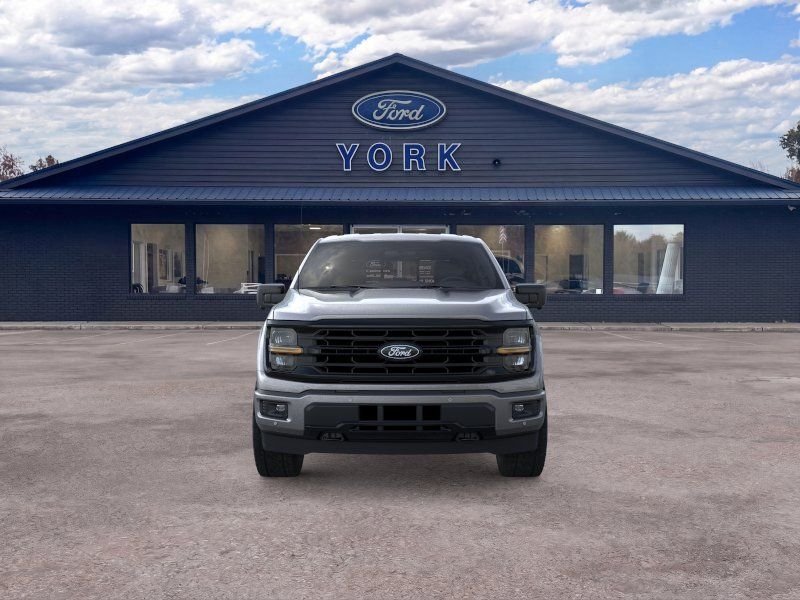 New 2026 Carbonized Gray Metallic Ford XLT image 6