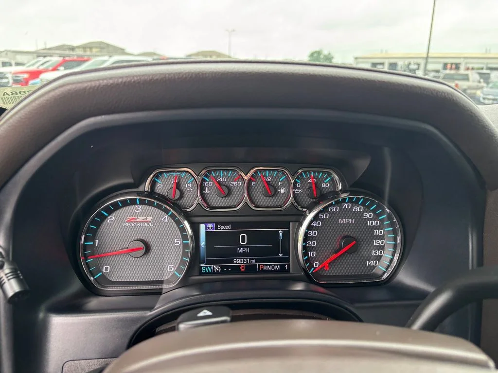 Used 2015 White Chevrolet LTZ image 16
