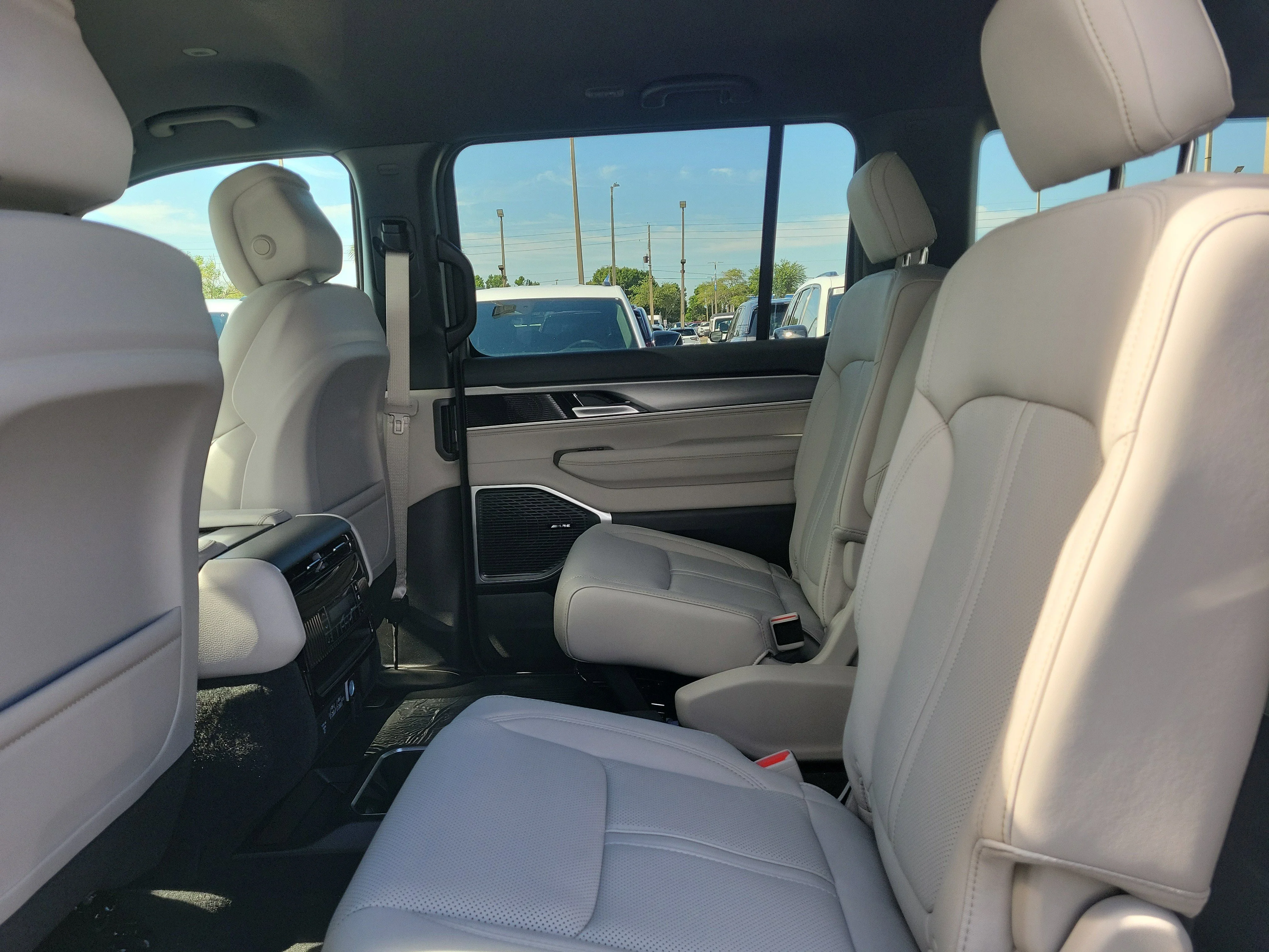 New 2026 Bright White Clearcoat Jeep Limited Altitude image 9
