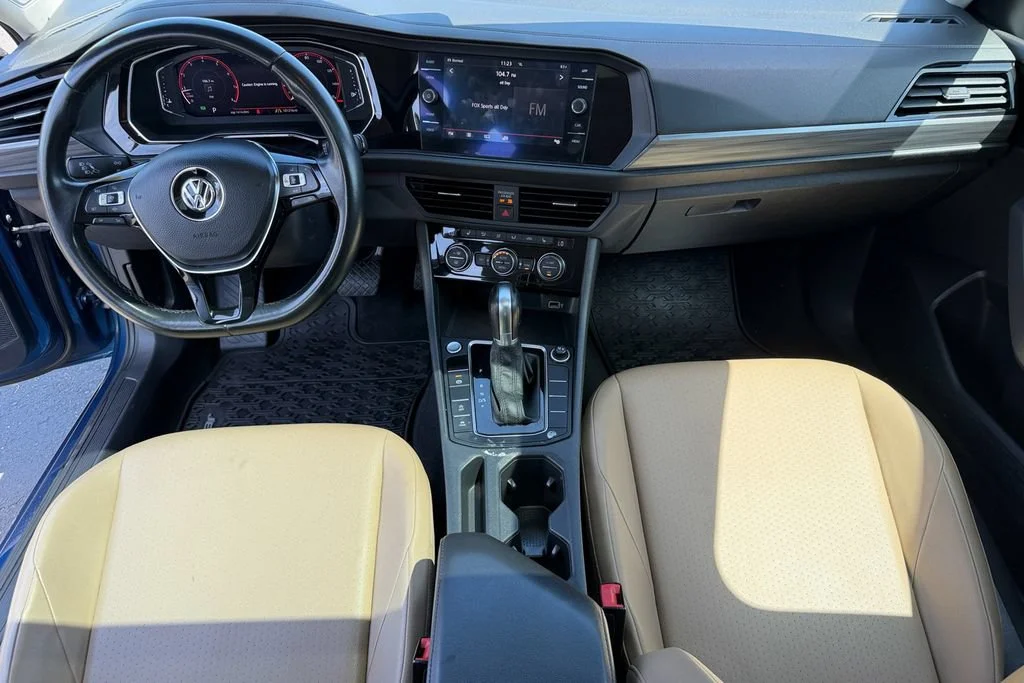 Used 2019 Blue Volkswagen SEL image 22