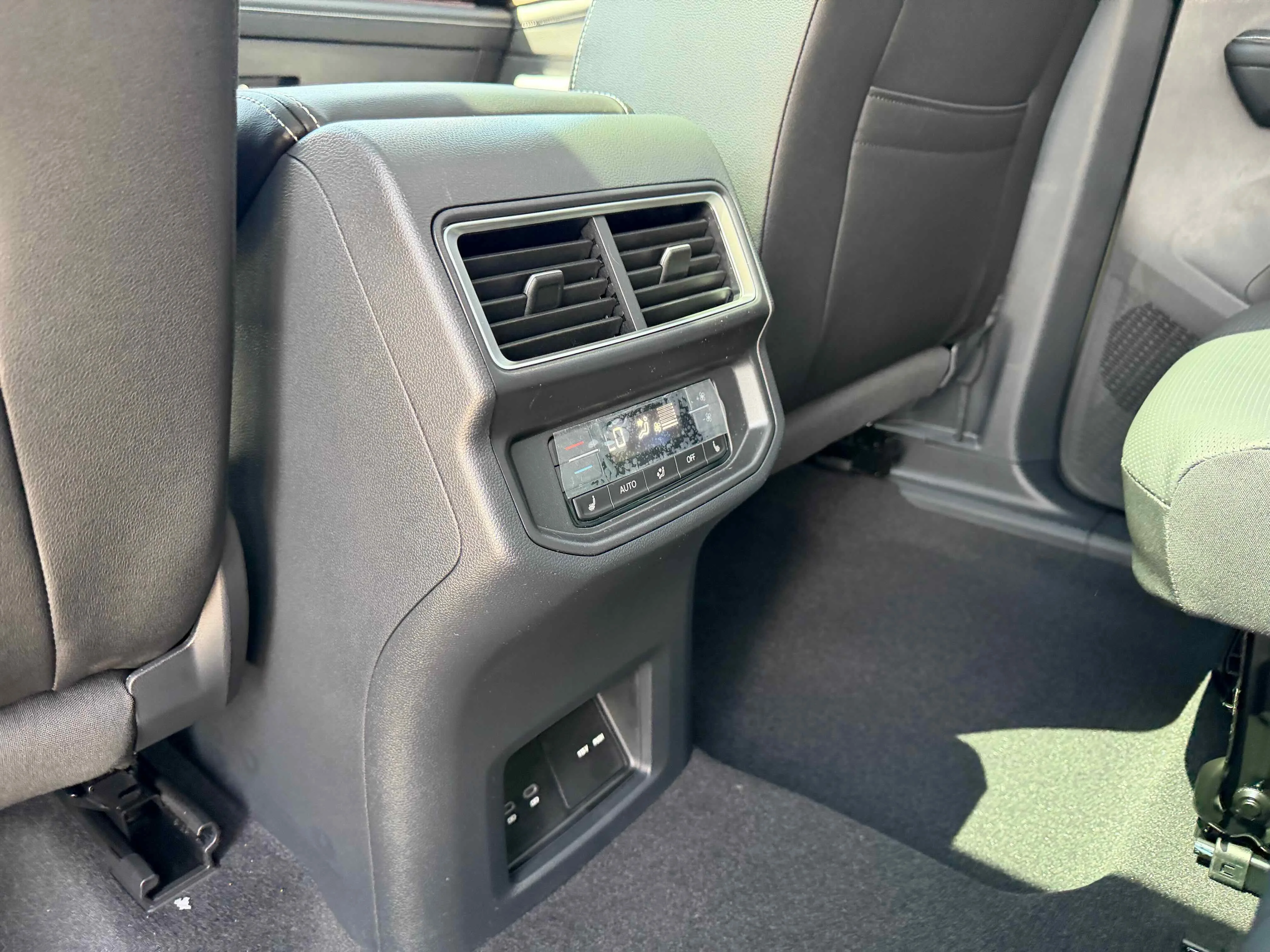 New 2026 Green Volkswagen 2.0T SEL Premium R-Line image 28