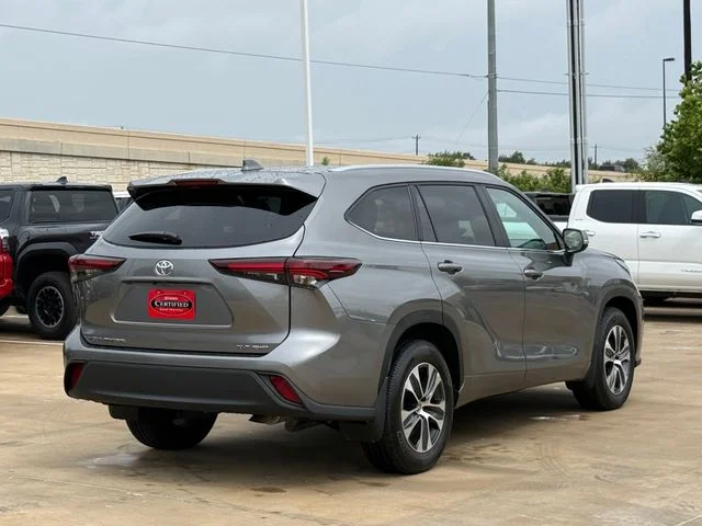 Certified Used 2026  Toyota XLE image 5