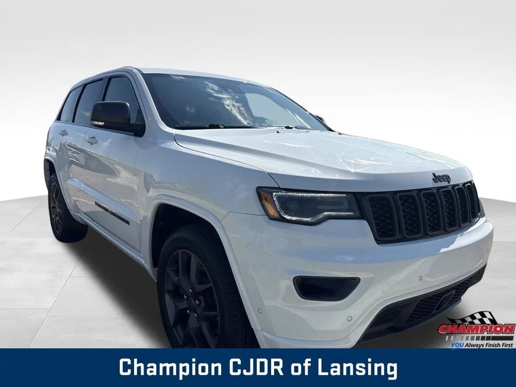 Used 2021 White Jeep 80th Anniversary Edition image 9